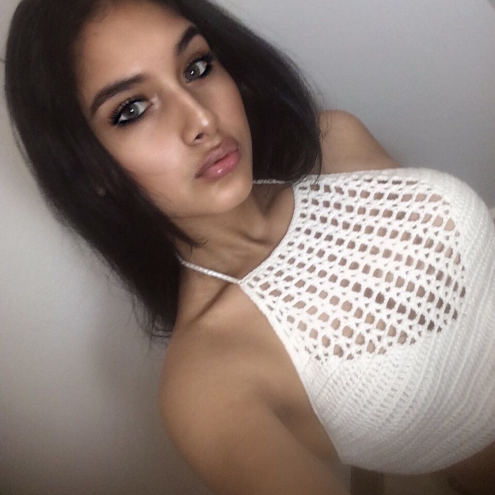 Knitted crop top